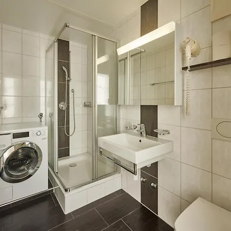 4, Modern Bern, Big Privat Terrace Bern
